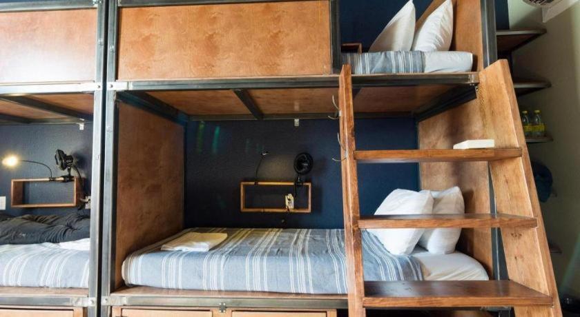Deep Ellum Hostel - Adults Only Dallas Exterior photo