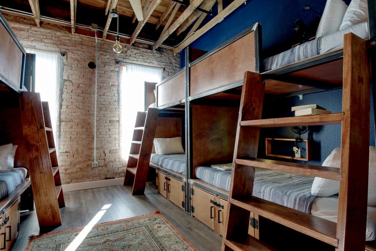 Deep Ellum Hostel - Adults Only Dallas Exterior photo